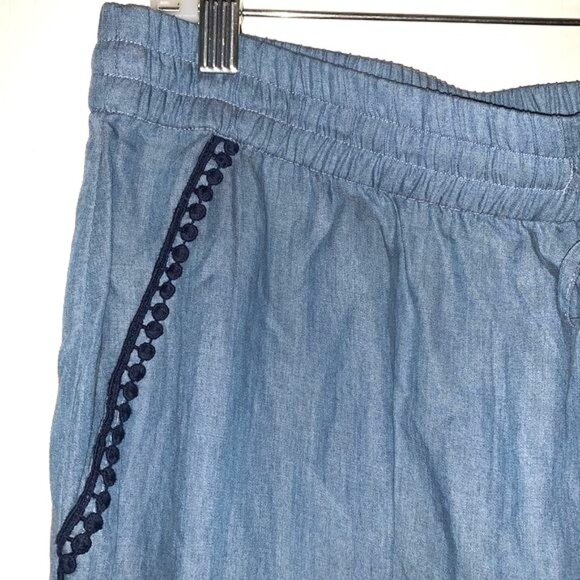 Tommy Bahama Womens Chambray Embroidered Pants W/ Ties & Tassels L 100% Tencel - Picture 4 of 11
